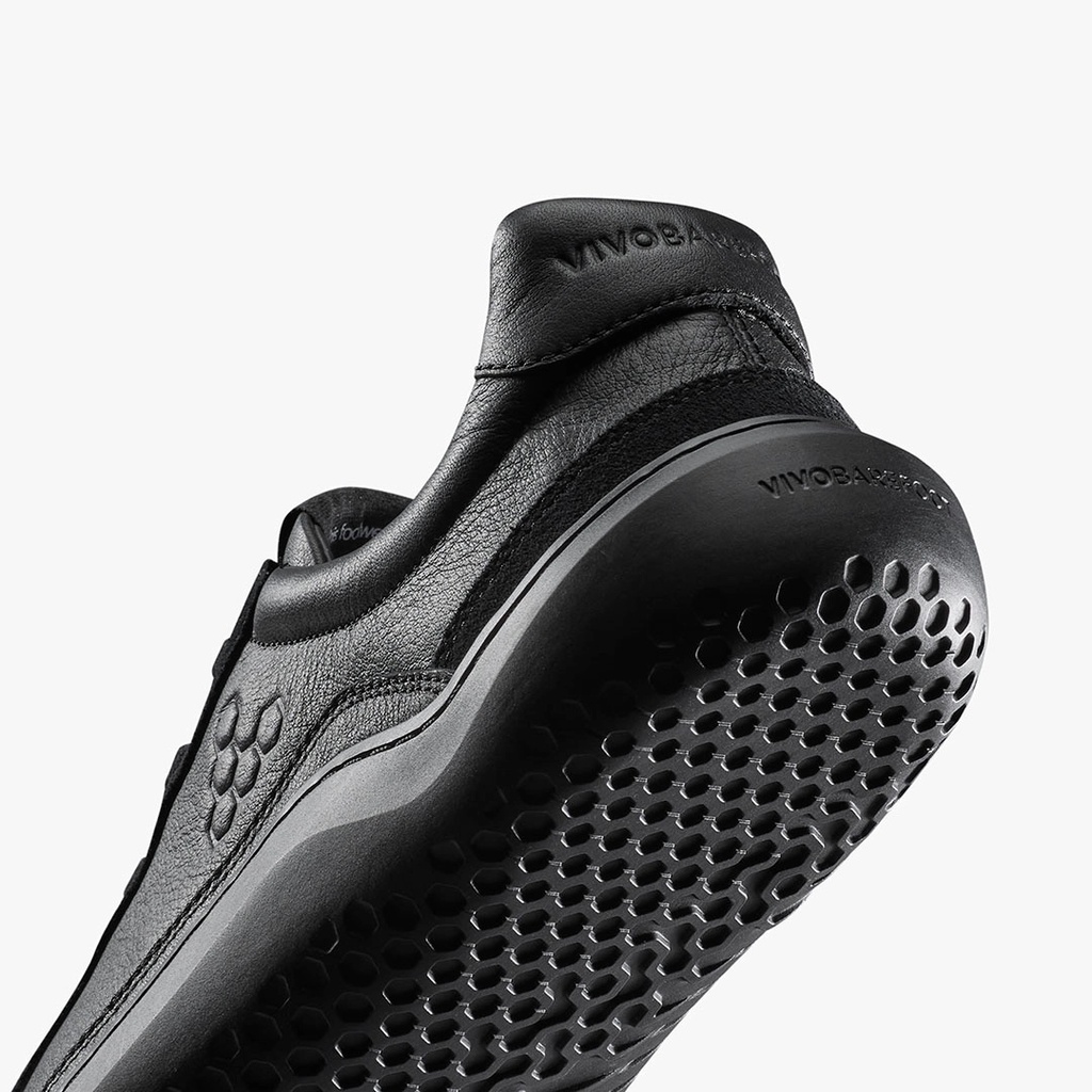 Gobi_Sneaker_Triple Black_07.jpg