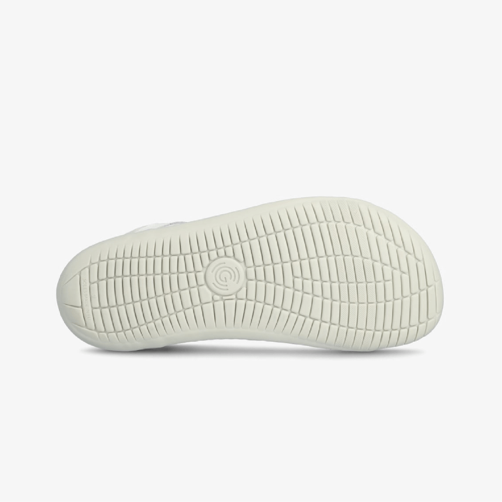 GROUNDIES Blaze Women Barefoot + White