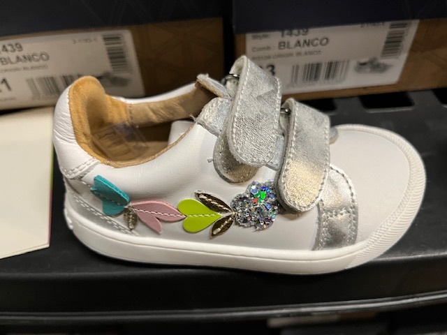 Acebo's Kleinkinder Klettschuh Weiß